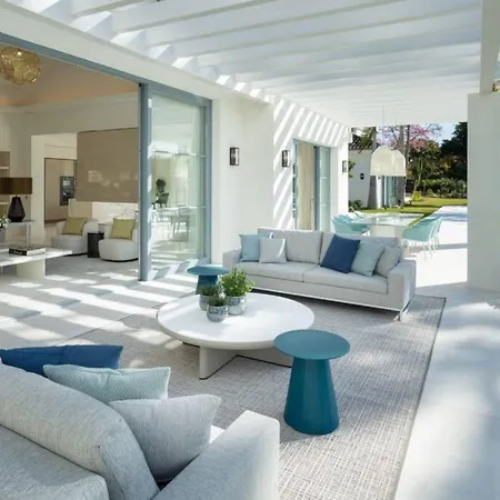 Paris 7 Bedroom In Holiday home *