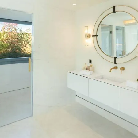 Paris 7 Bedroom In Holiday home