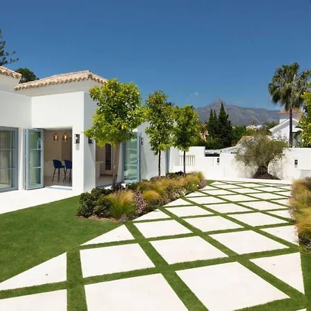 Paris 7 Bedroom In Holiday home *