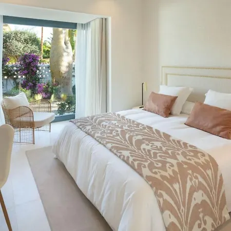 Paris 7 Bedroom In Holiday home