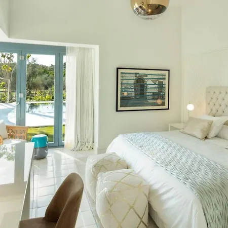 Paris 7 Bedroom In Holiday home Marbella
